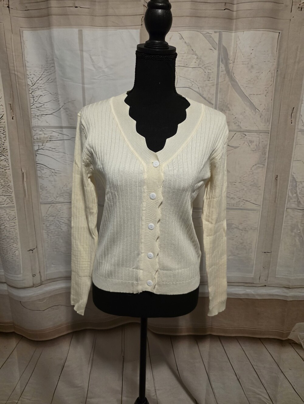 Classic V-Neck Button Front Women's Cardigan - Cream